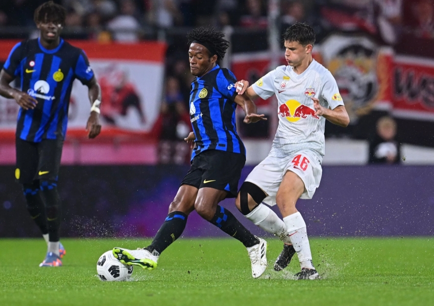 Inter Milan’s Chaotic Battle: Sommer Stumbles on Debut, Bisseck Shares the Spotlight for the Wrong Reasons-2