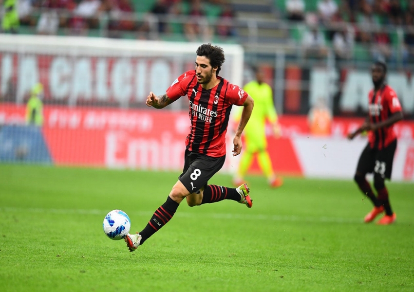 Serie A Opening Round Preview: Can AC Milan Maintain Their Edge? Bologna’s Hope in Dutch Forward-0