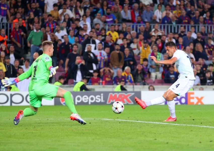 Inter Milan's Season Risk Emerges Early: Four Solutions Considered, Barca Disappointment Seeks Redemption-2