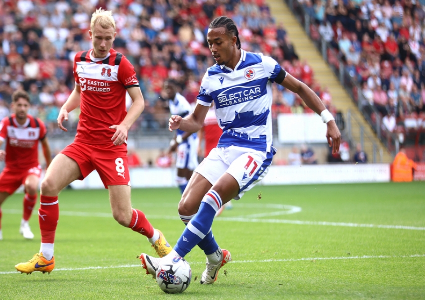 EFL Trophy Preview: Can Reading Maintain Premier League-Level Attack? Portsmouth's New Defensive Signings Show Promise-0