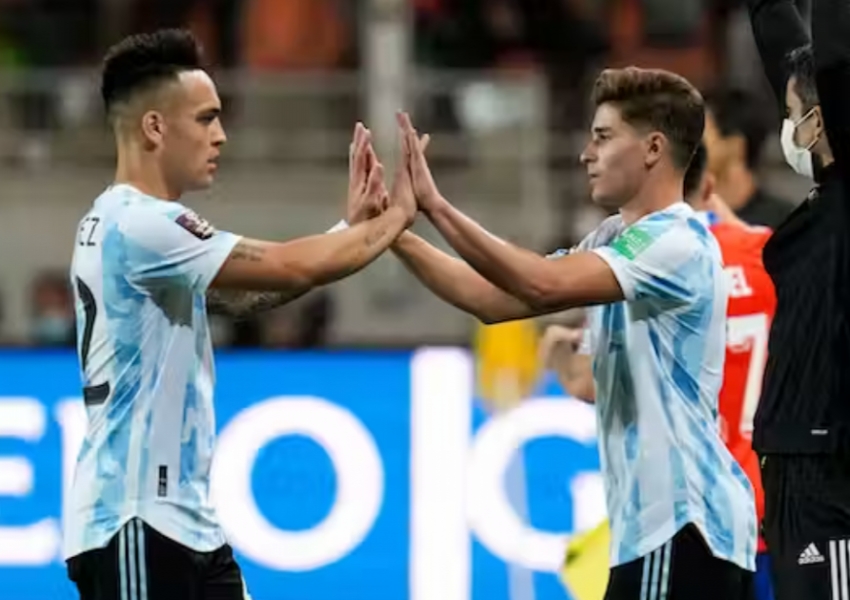 Argentina's $80 Million Star Praises Lautaro, Sparking Inter Fans' Outcry Due to Juventus' Derby Advantage-2