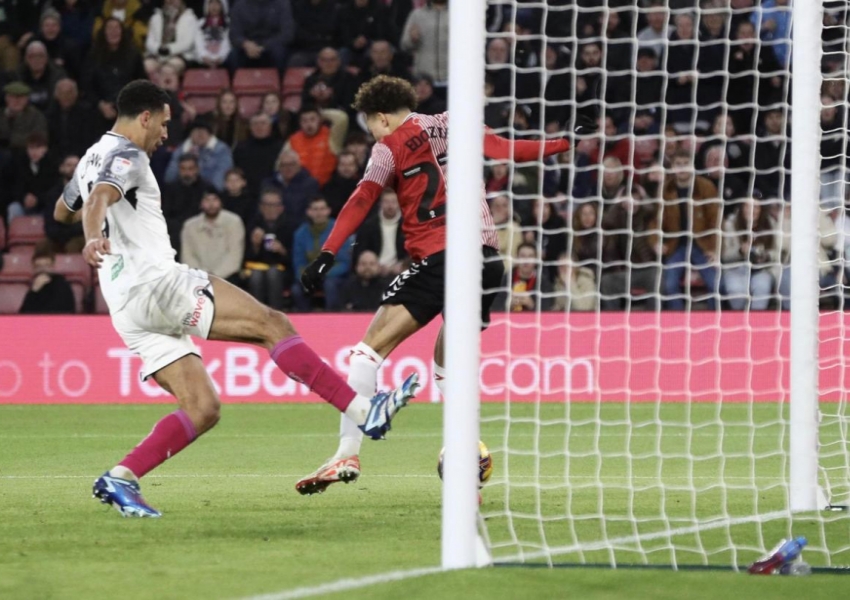 Championship Round 25: Southampton Close In on Leaders, Leeds United Face Goalkeeper Crisis-0