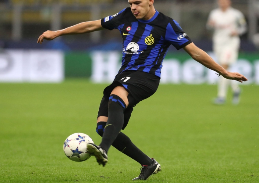 Inter's Transfer Dilemma: Choosing Between Buchanan and Taremi Amid Tax Break Changes-1