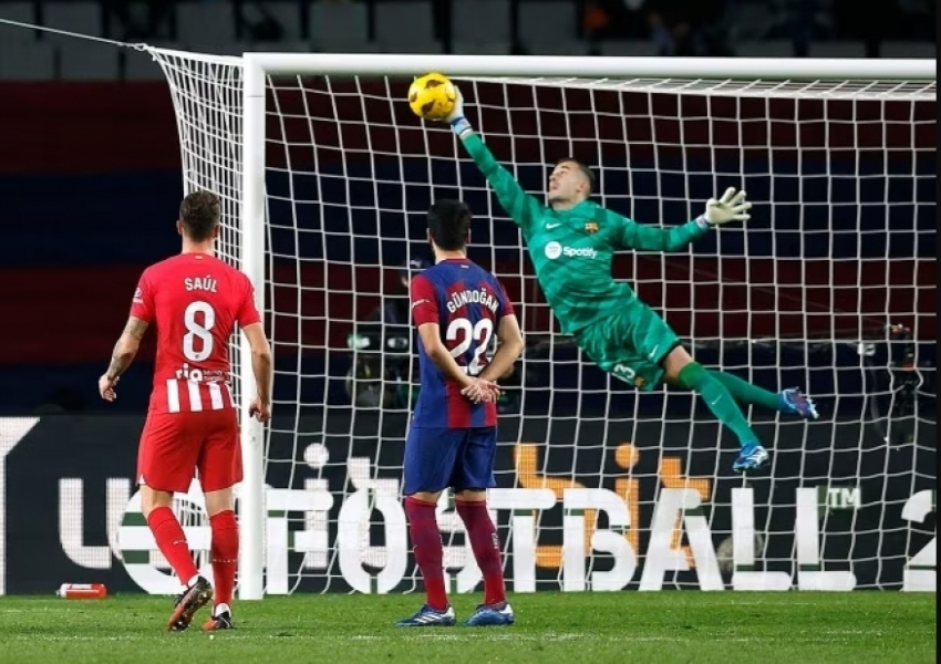 La Liga Matchday 16: How Should Barcelona Utilize Lewandowski? Almería Desperately Seek Their First Win-1