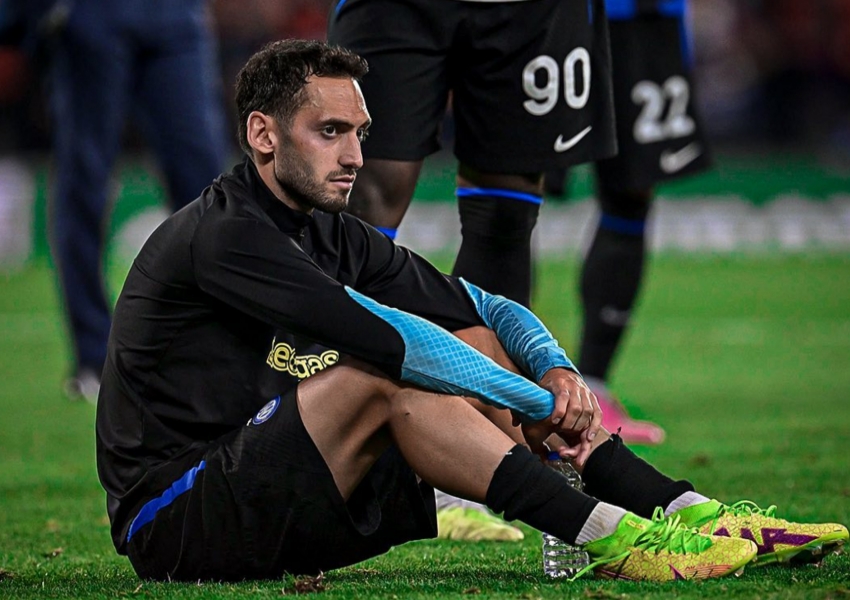 Inter Milan's True Workhorses Rival Acerbi and Darmian: Key Declines and a Golden Opportunity for Young Talent-2