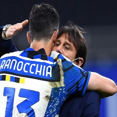 Inter Milan Equals 20-Year Record, Celebrating Long-Awaited Triumph After Eight Years of Consistency