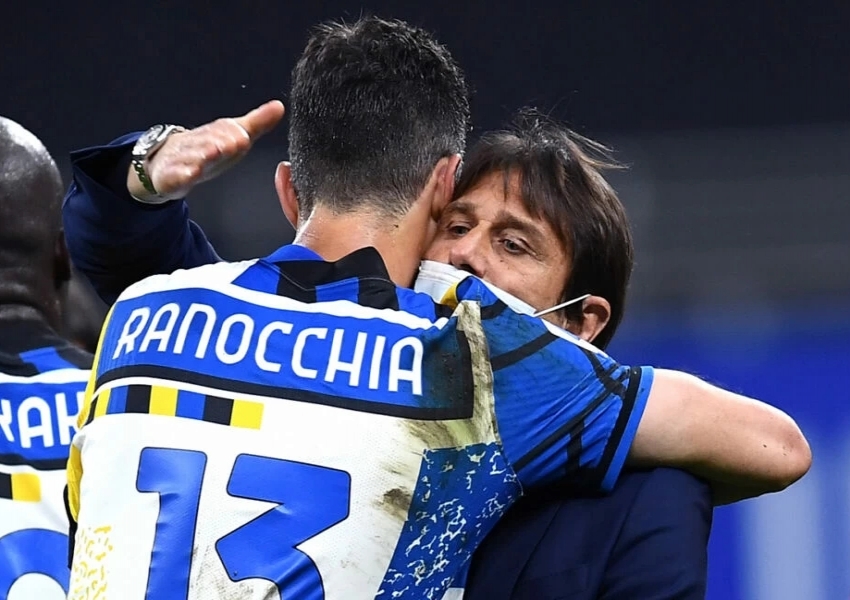 Inter Milan Equals 20-Year Record, Celebrating Long-Awaited Triumph After Eight Years of Consistency-1