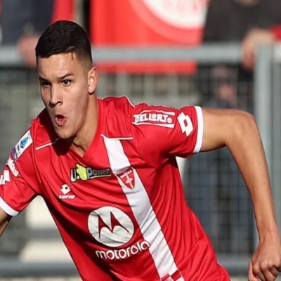 Inter Milan's €40 Million Option to Sell Young Star Faces Resistance: 8 Strikers, 3 Must Go, and the New Alexis Sanchez Dilemma