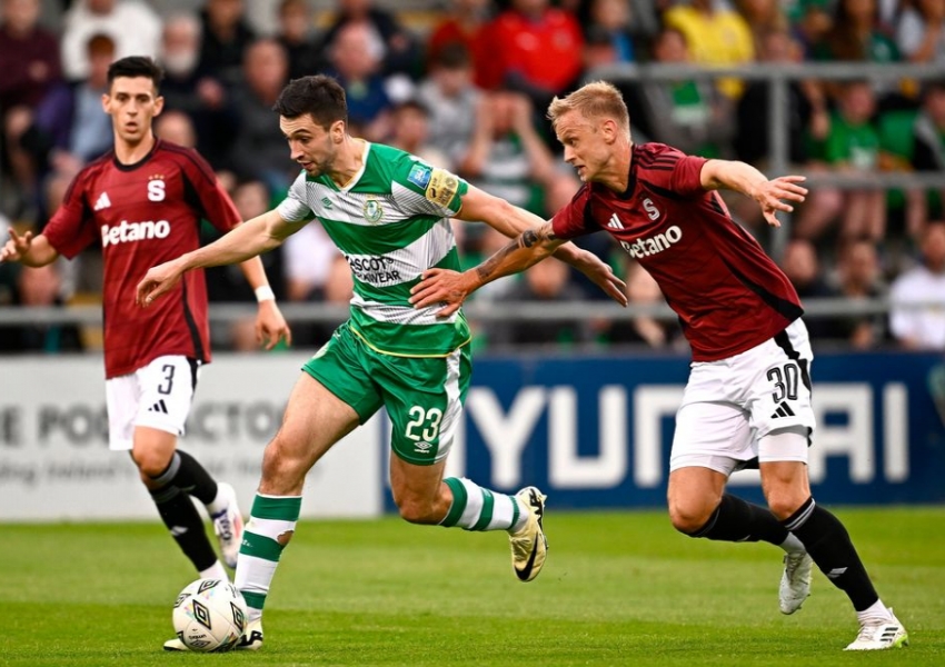 UEFA Champions League Qualifiers Round Two: Fenerbahçe's Offensive Strength and Defensive Weakness, Sparta Prague's Steady Control-2