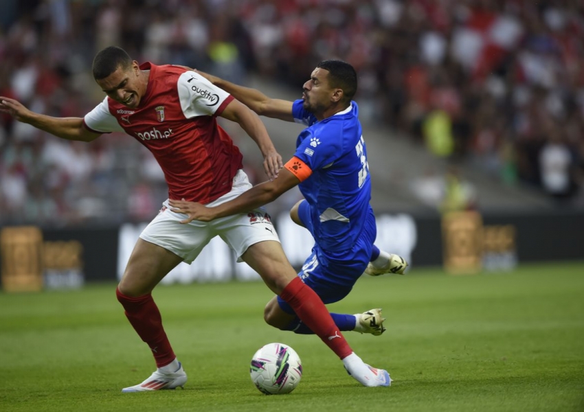 Europa League Qualifying Round Three: Can Ajax Rebound? Braga Hopes for New Signings to Shine-2