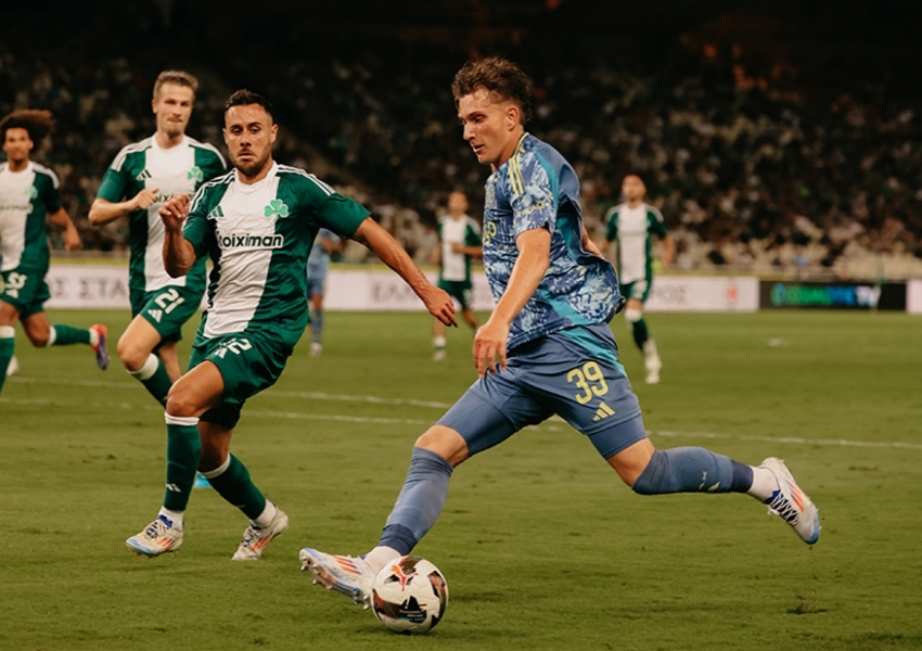 UEFA Europa League Third Qualifying Round: Atypical Ajax Progresses Steadily, Braga Adapts with Flexibility-1