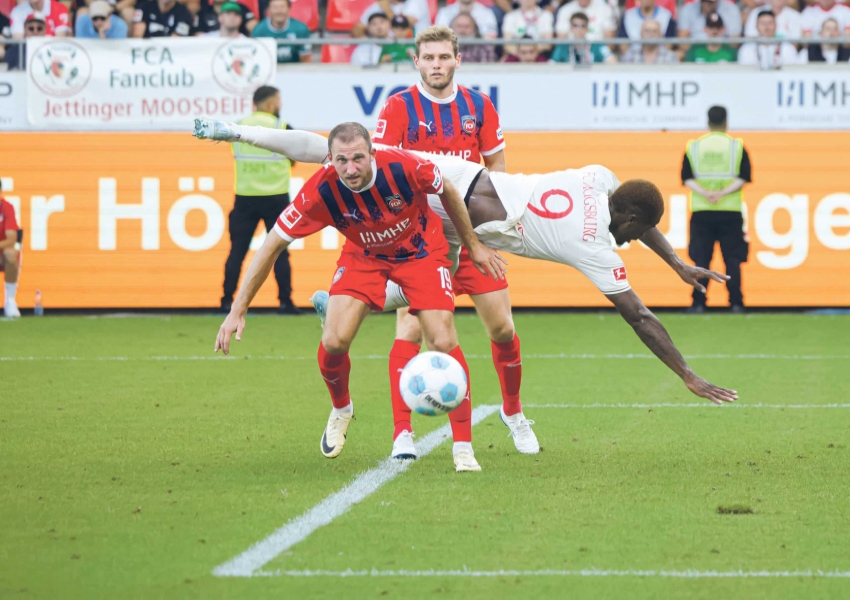 Bundesliga Round 3: Dortmund Faces Off in Defensive Derby, Leverkusen Feeling the Pressure-0