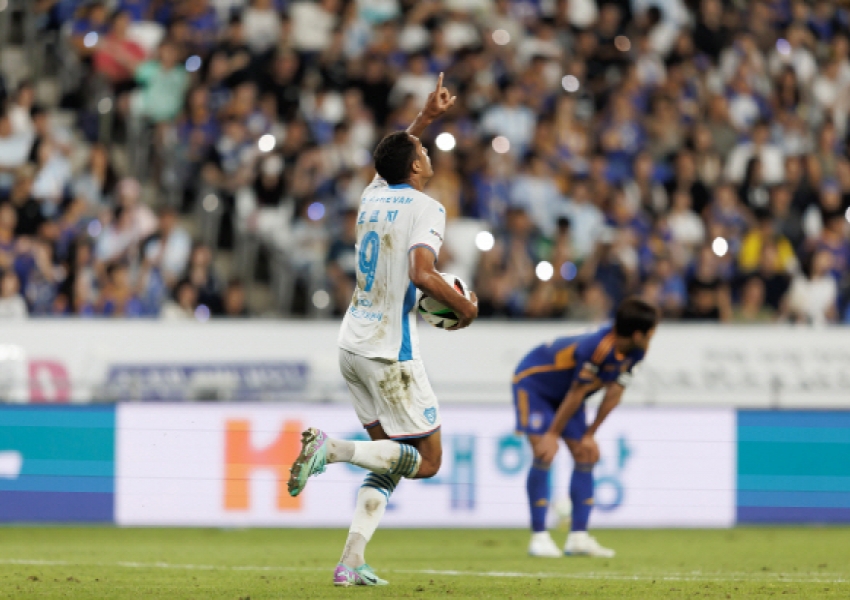 K League Round 30: Should Pohang Play More Long Balls? Can Gangwon’s Attacking Star Rediscover Form?-1