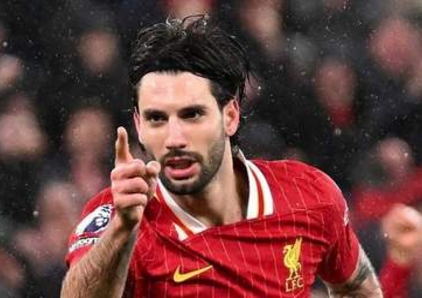 Premier League Standings: Liverpool 13 Points Clear! Man City Back in Top Four, Man United Climbs as Eight-Club Battle for Champions League Spots Intensifies-1