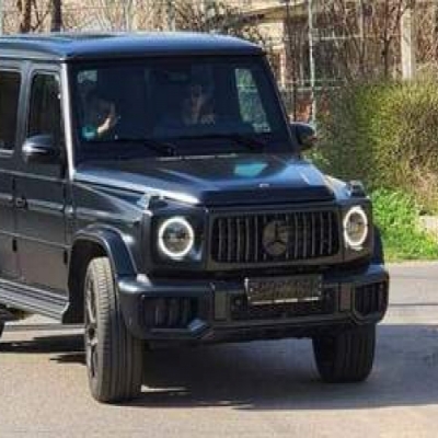 Man City’s 21-Year-Old Star Returns Home as a Hero! Receives $350,000 Mercedes, Gifts It to His Father