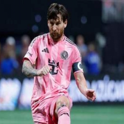 Messi Turns Magician with Both Feet: A 3-Second Masterclass That Left Three Defenders Helpless