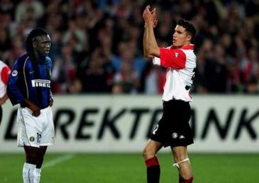 Silver-Haired Van Persie Makes Champions League Debut as Feyenoord Boss: Chasing First Goal and First Victory-2